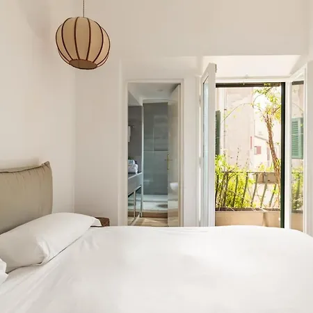 Апартаменты Trilussa Stylish Penthouse Рим